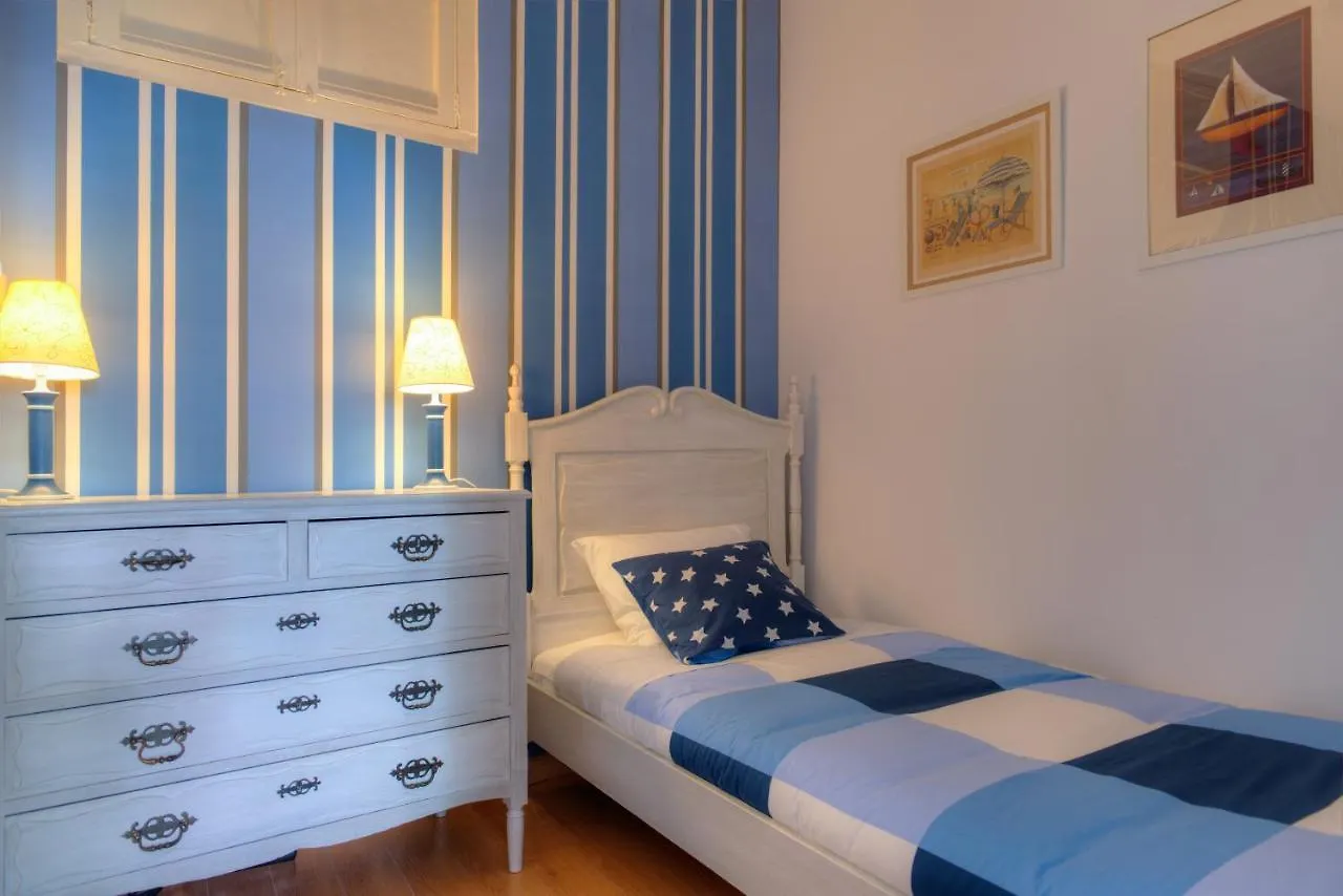 Ferienwohnung Sunny & Quiet In Historic Center Lissabon Portugal