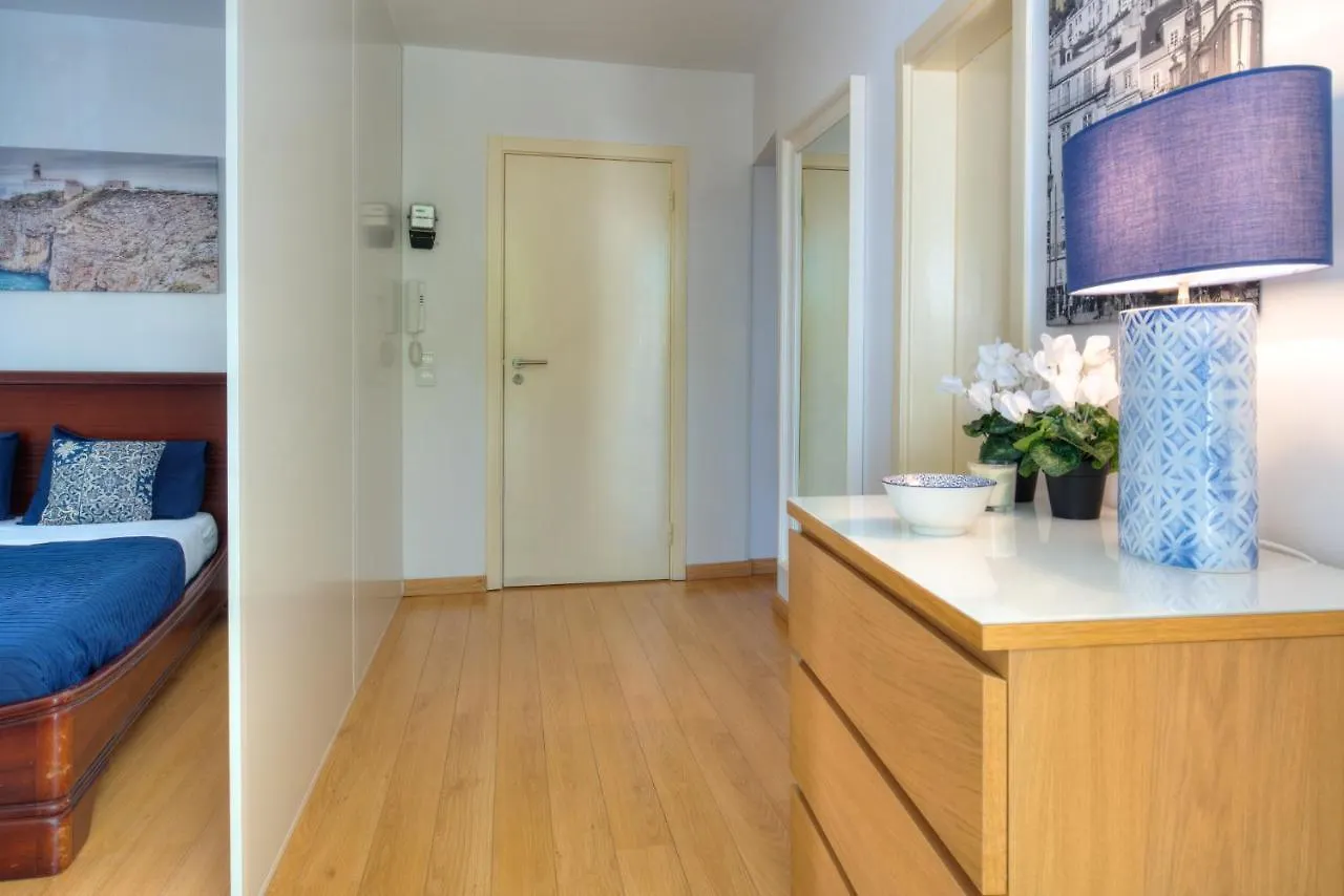 Sunny & Quiet In Historic Center Apartment Lisbon