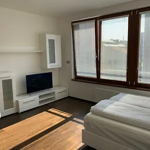 Nad Vltavou Apartment Prag
